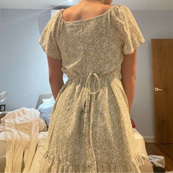 GHANDA sage green tie-back dress size L - Picture 2 of 2